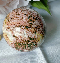 Load image into Gallery viewer, Strawberry Cream Veinless Ocean Jasper Sphere
