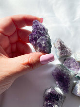Load image into Gallery viewer, Amethyst Geode Cluster